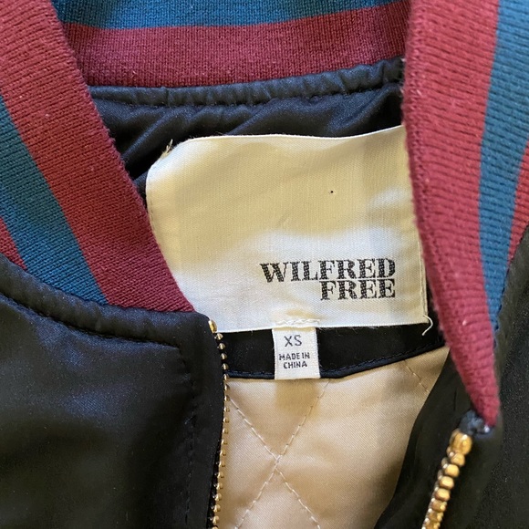 Aritzia Wilfred Free Butterfly Embroidery Jacket Women’s XS - Picture 6 of 7